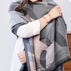 Soia & Kyo Scarf